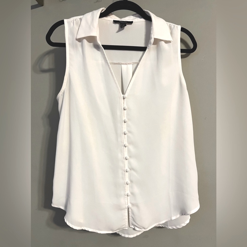 Cream sleeveless blouse-Large-forever21
